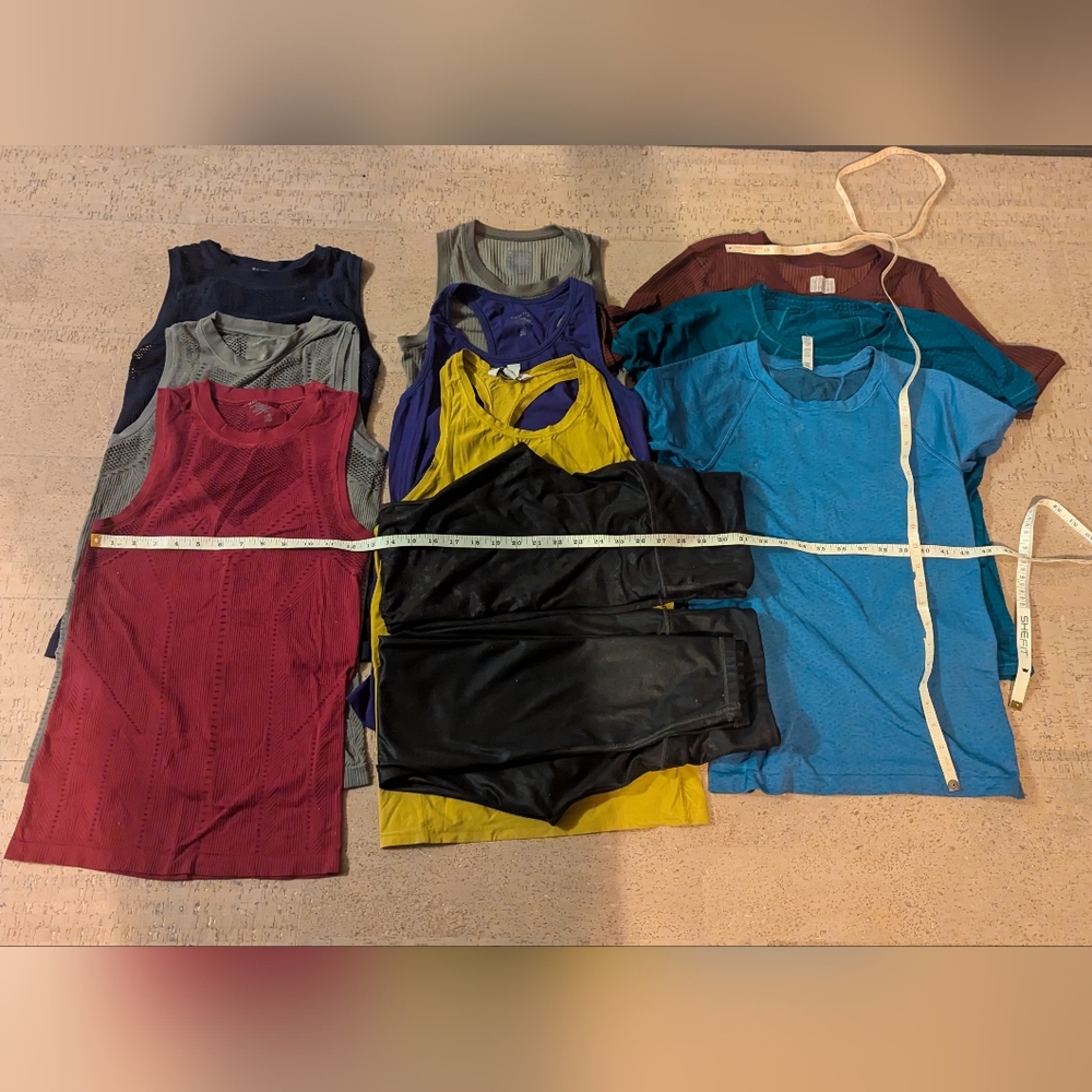 Lot of Athleta 9 tops and 2 leggings xs-s